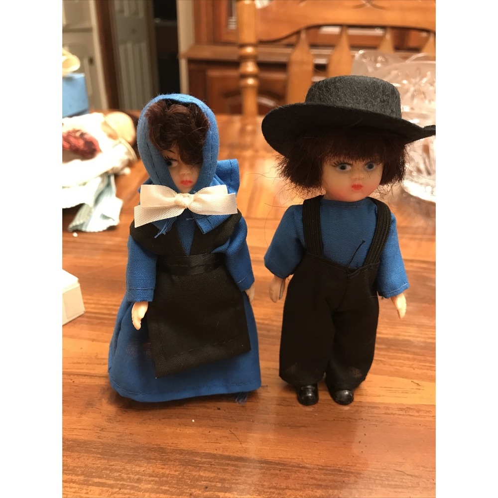 vintage Amish boy girl lancaster souvenir dolls